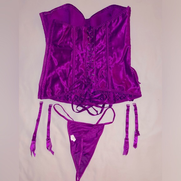 Vintage Frederick’s Of Hollywood Embroidered Floral Fuchsia Bustier Corset Set - Picture 4 of 8